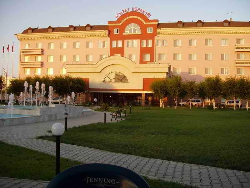 Atyrau Dastan Hotel Exterior photo